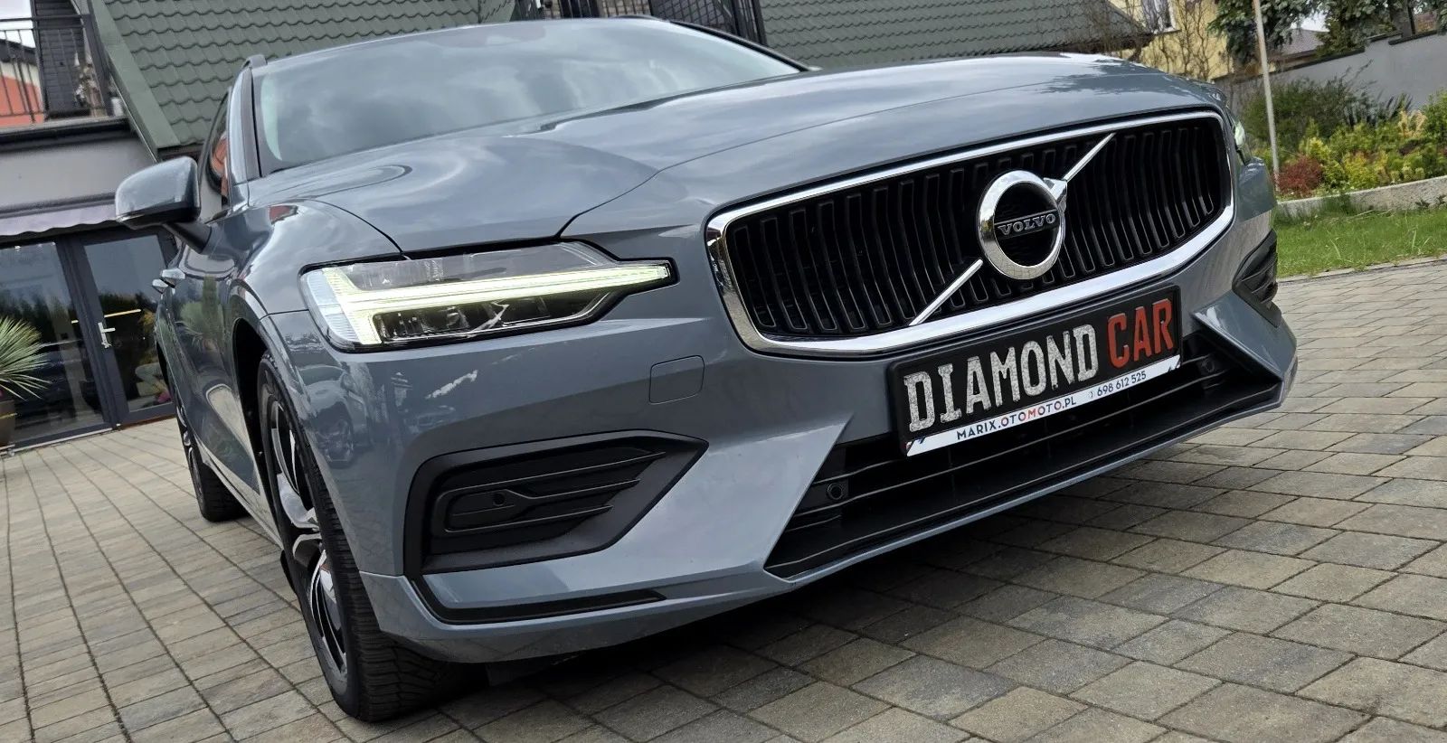 Volvo V60 B3 B Geartronic Momentum Pro 2022 - silnik