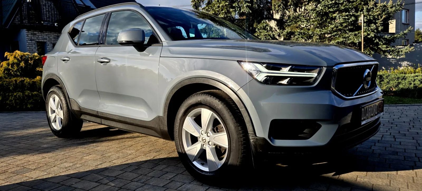 Volvo Xc 40 T3 Momentum Pro 2019 - silnik