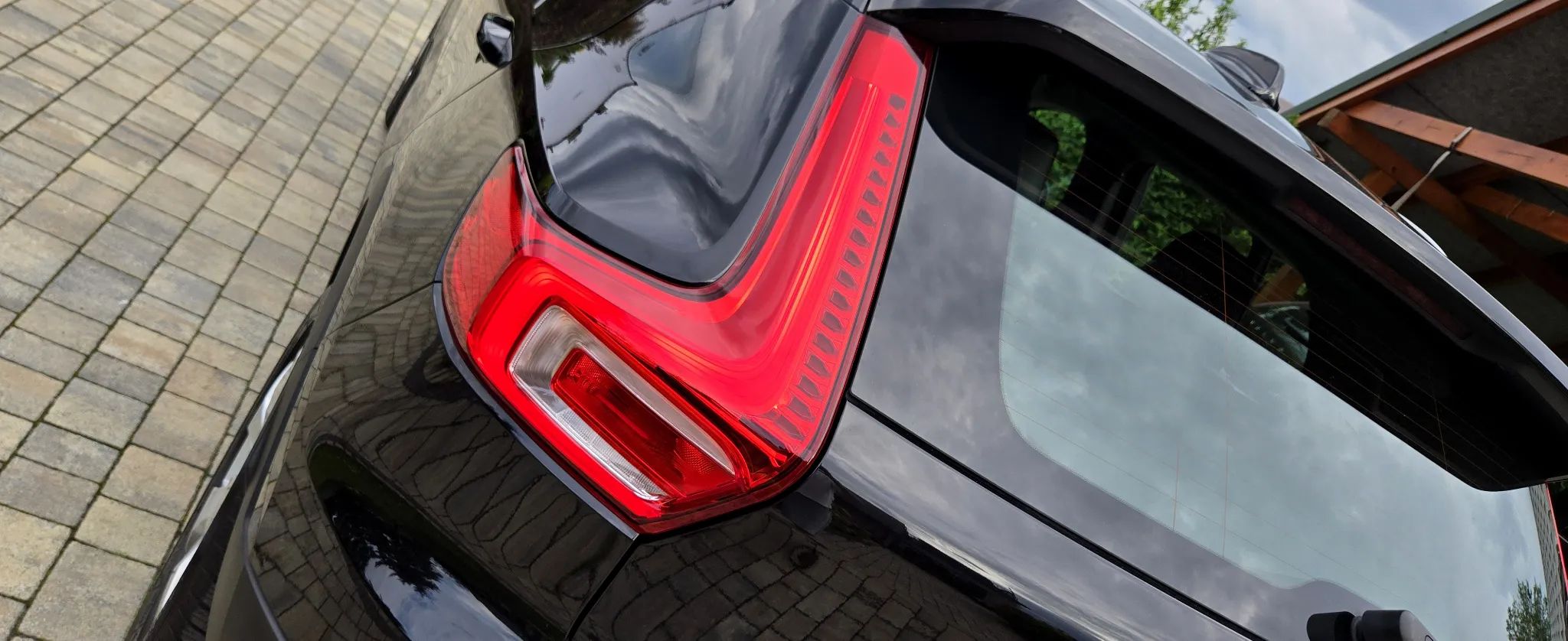 Volvo Xc 40 D3 Momentum Pro 2020 - detal 17