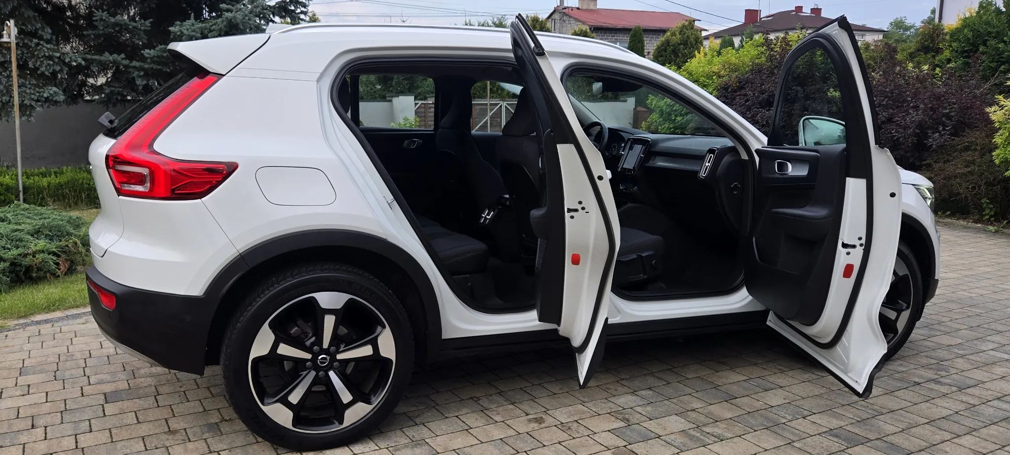 Volvo Xc 40 T3 Momentum Pro 2021 - detal 12