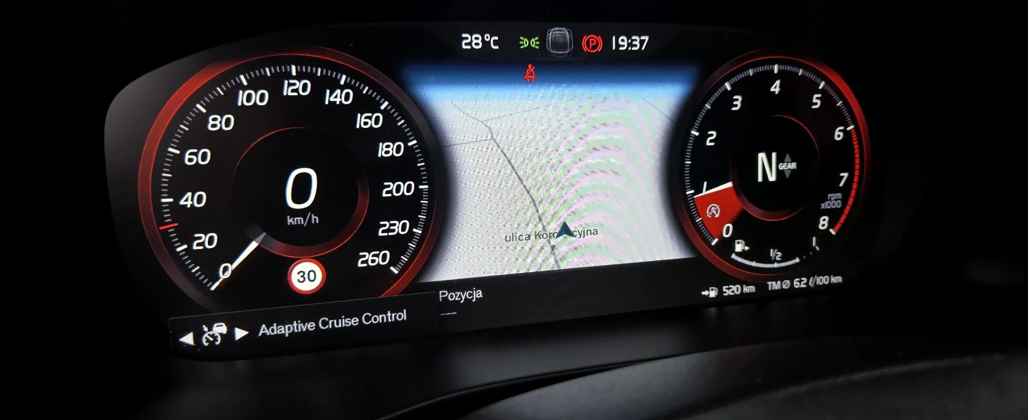 Volvo Xc 40 T3 Momentum Pro 2021 - detal 24
