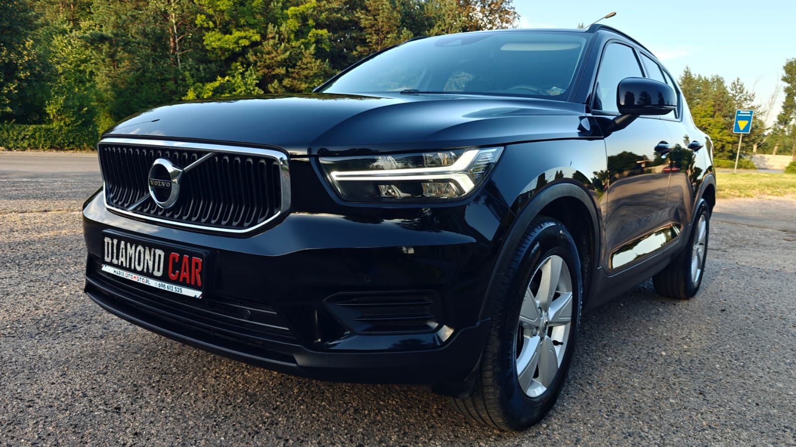 Volvo Xc 40 T3 Momentum 2022 - tył