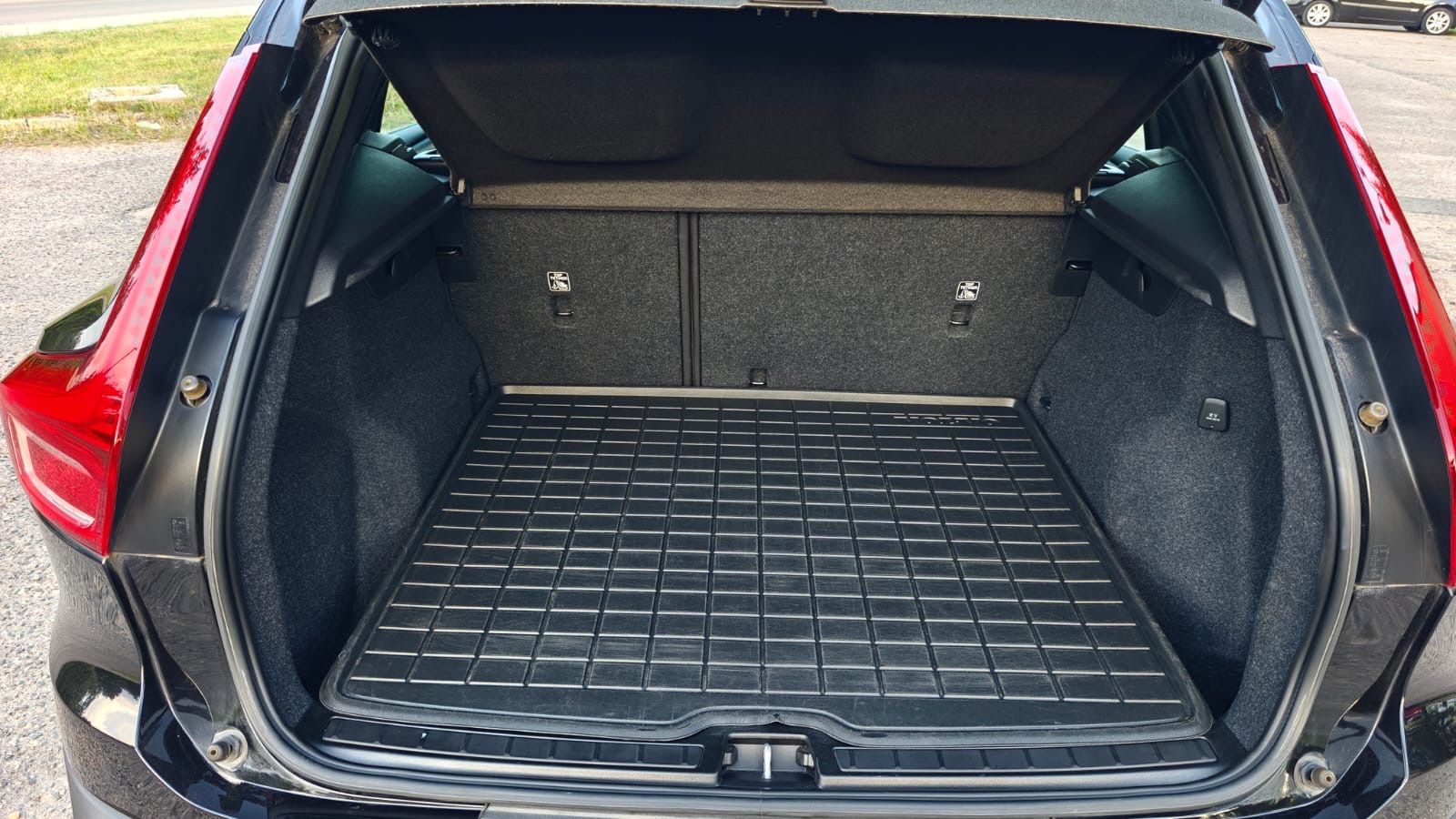 Volvo Xc 40 T3 Momentum 2022 - detal 27