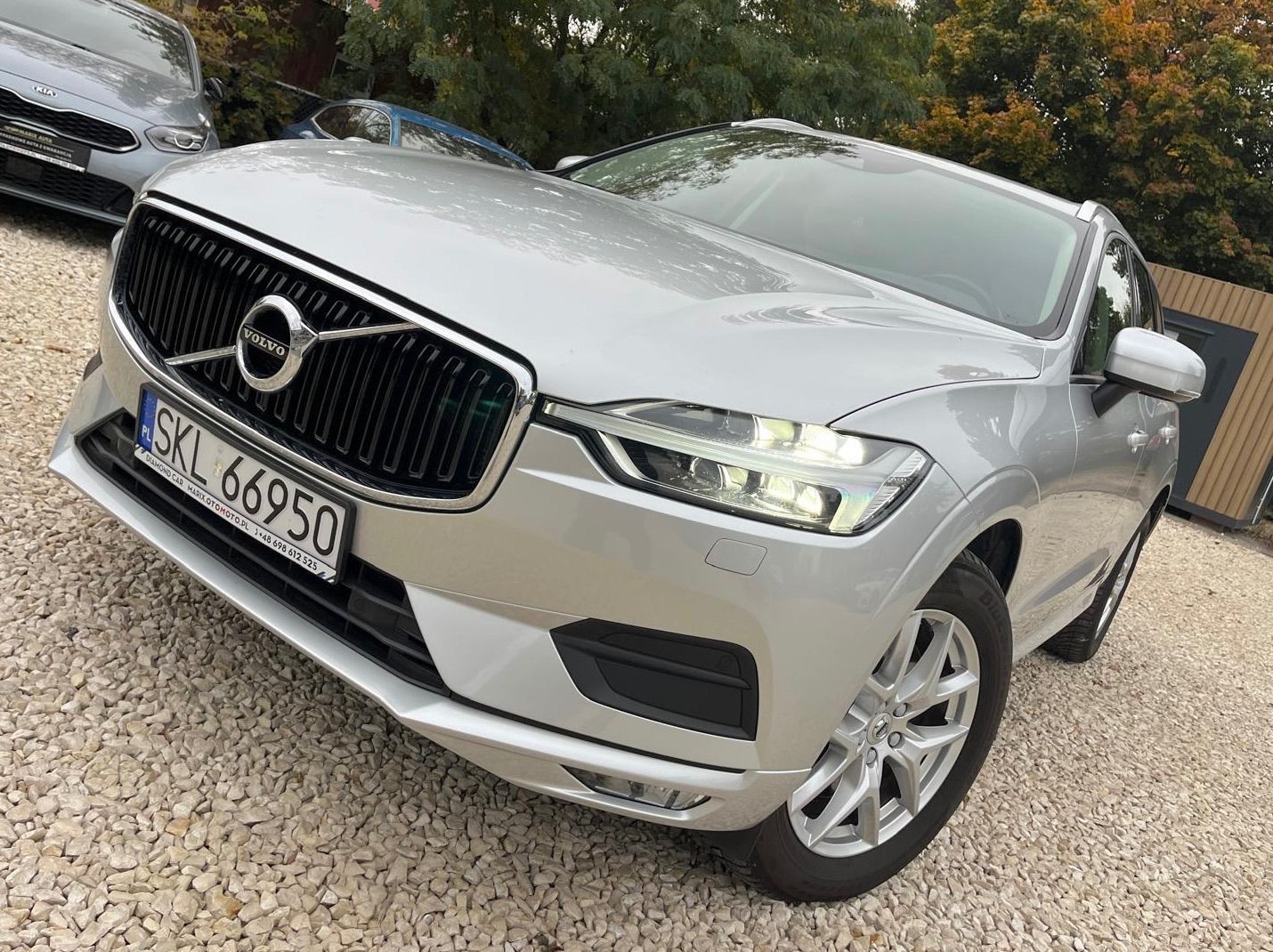 Volvo Xc 60 B4 D Awd Geartronic Momentum Pro 2020 - przód/bok
