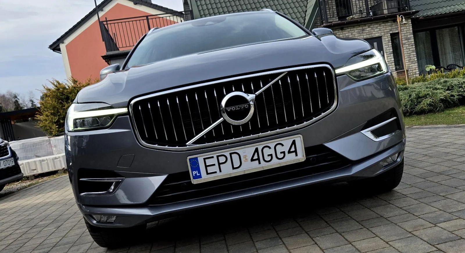 Volvo Xc 60 B4 D Geartronic Momentum Pro 2021 - wnętrze